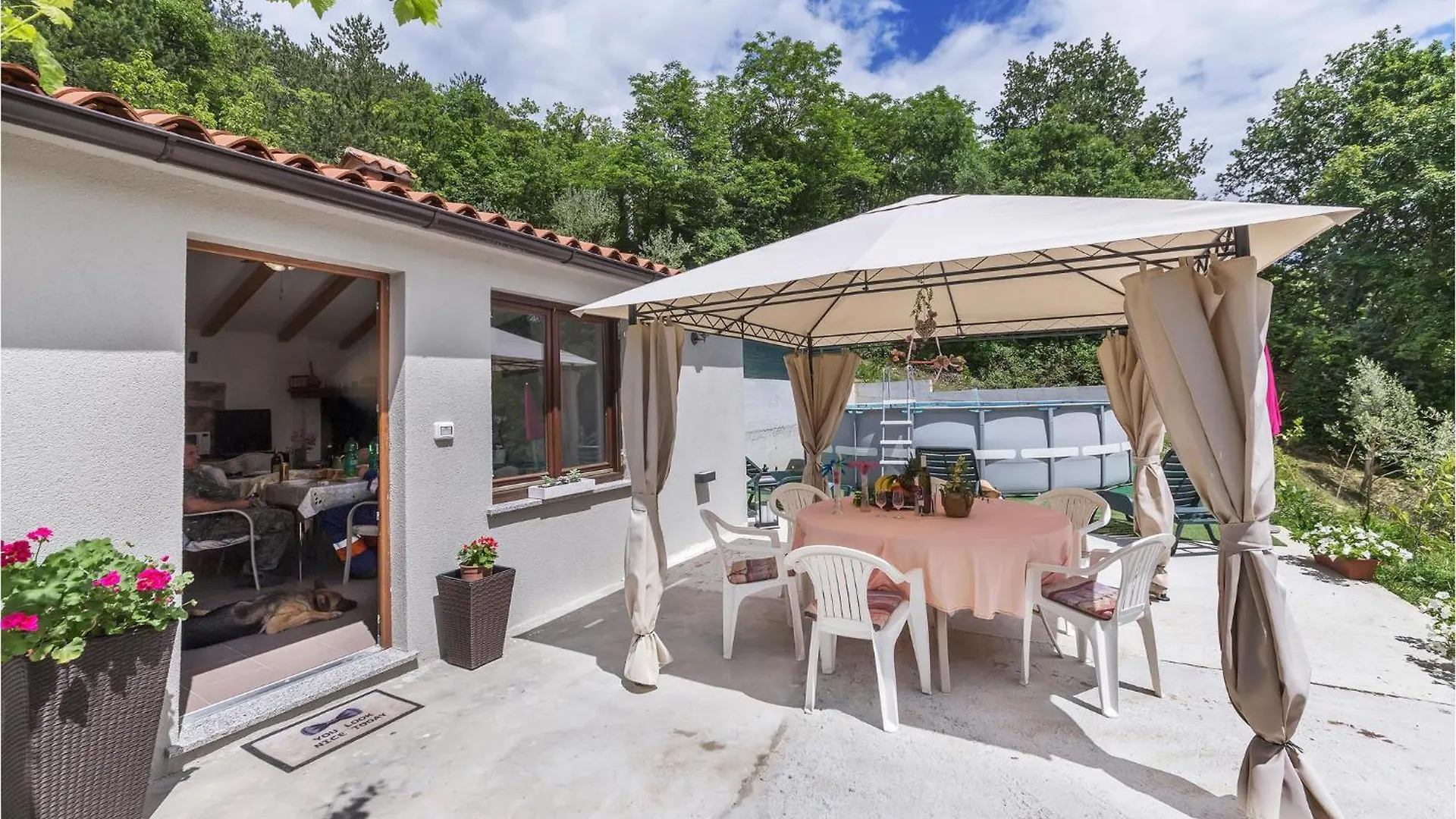 2 Bedroom Cozy Home In Kostrcani Croatia