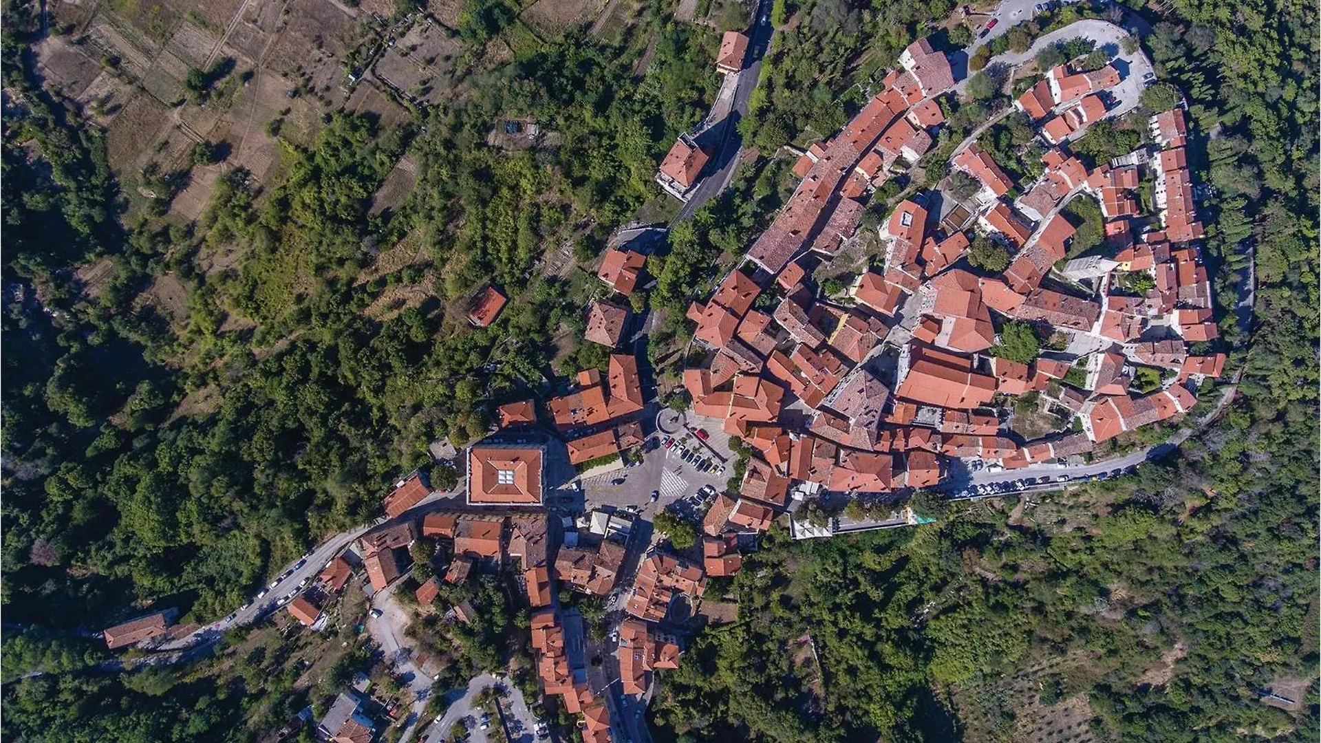2 Bedroom Cozy Home In Kostrcani Holiday home
