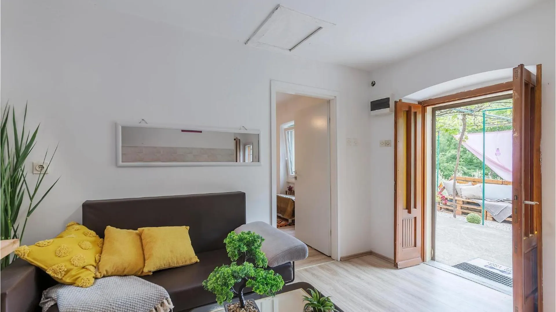 Holiday home 2 Bedroom Cozy Home In Kostrcani