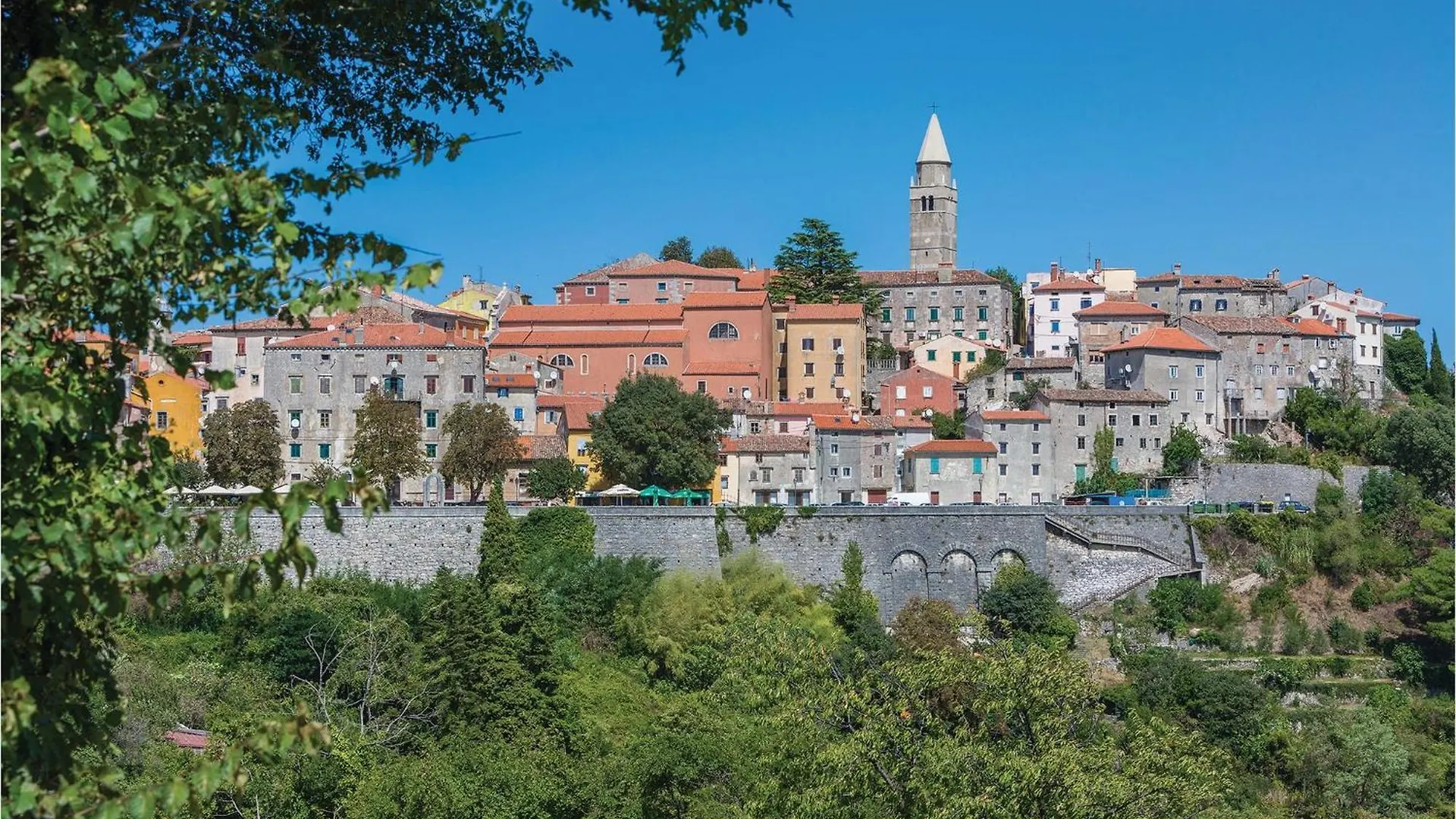 2 Bedroom Cozy Home In Kostrcani